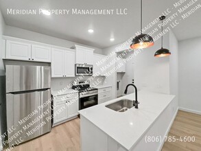 5805 Urbana Ave in Lubbock, TX - Foto de edificio - Building Photo