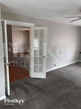 711 N Evanslawn Ave in Aurora, IL - Building Photo - Building Photo