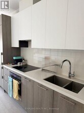 18 Water Walk Dr in Markham, ON - Building Photo - Building Photo