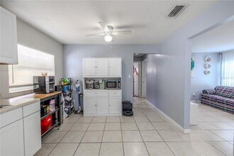 4210 E Sandalwood Cir S in Tampa, FL - Building Photo - Building Photo