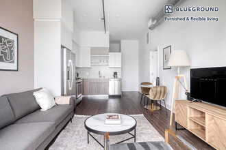 4210 Del Rey Ave-Unit -FL6-ID967 in Marina Del Rey, CA - Building Photo - Building Photo