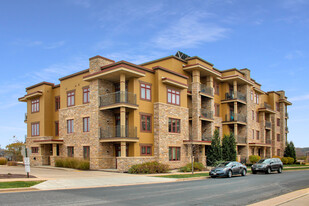 The Overlook at Midtown Apartments