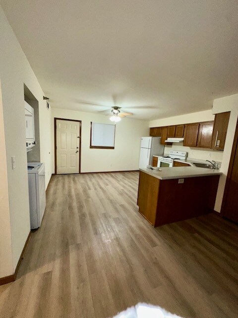 2176 S 95th St, Unit 4 in West Allis, WI - Foto de edificio