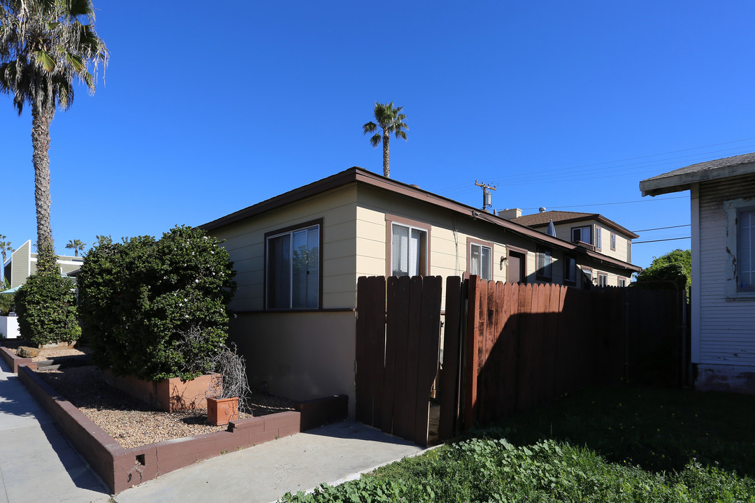 820 S Pacific St in Oceanside, CA - Building Photo