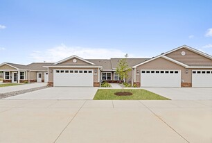 Redwood Bellevue South 25th Street in Bellevue, NE - Building Photo