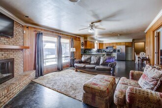 5211 17th St in Lubbock, TX - Building Photo - Building Photo