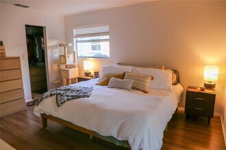 1810 Copper Kettle Ln in Dunedin, FL - Building Photo - Building Photo