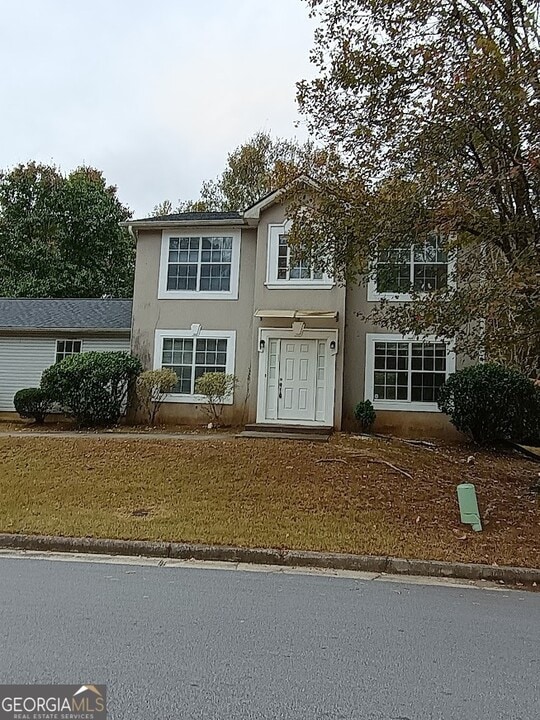 7355 Drake Ave in Lithonia, GA - Building Photo