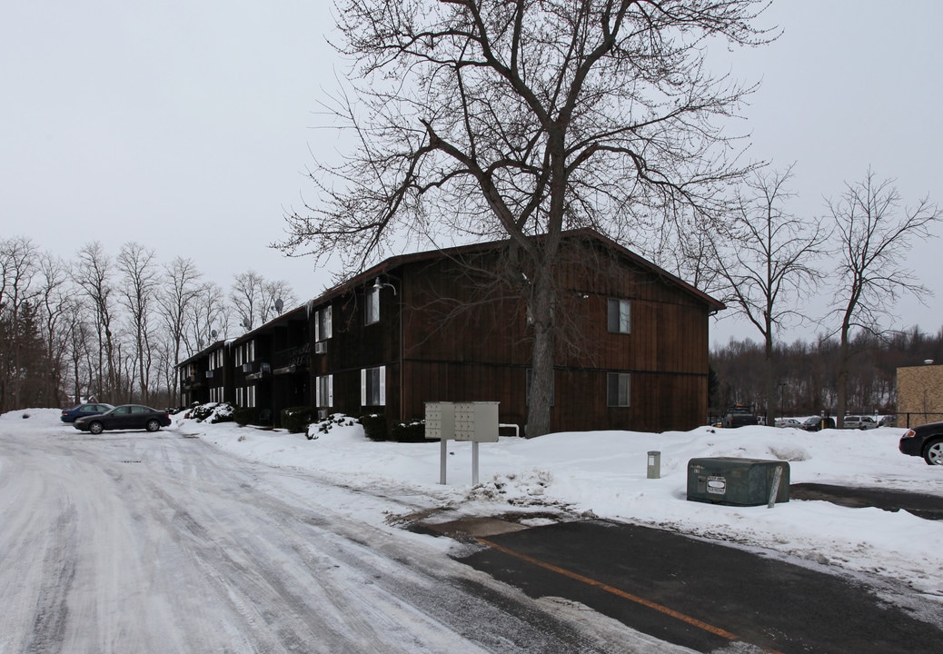 2 West St in Macedon, NY - Foto de edificio