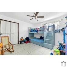 2313 NW 33rd St in Miami, FL - Building Photo - Building Photo