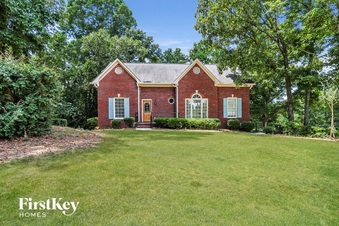 1916 Strawberry Ln in Birmingham, AL - Foto de edificio