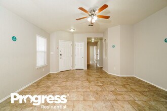 6615 Lucky Fields in Converse, TX - Building Photo - Building Photo