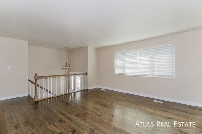 3540 W 4650 S in Salt Lake City, UT - Foto de edificio - Building Photo