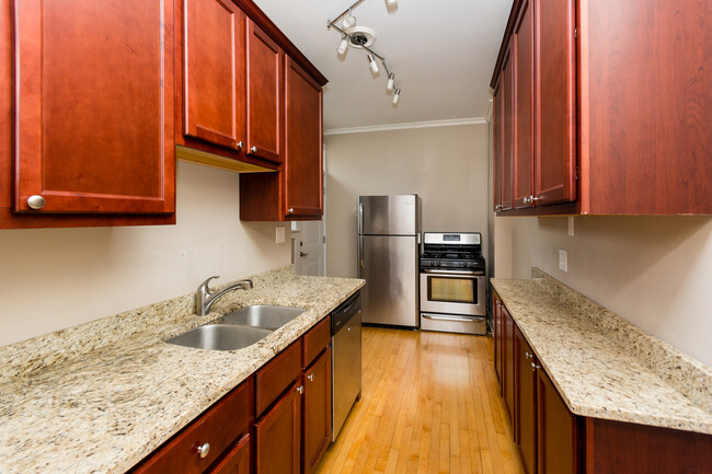 3101 N Racine Ave in Chicago, IL - Building Photo - Building Photo