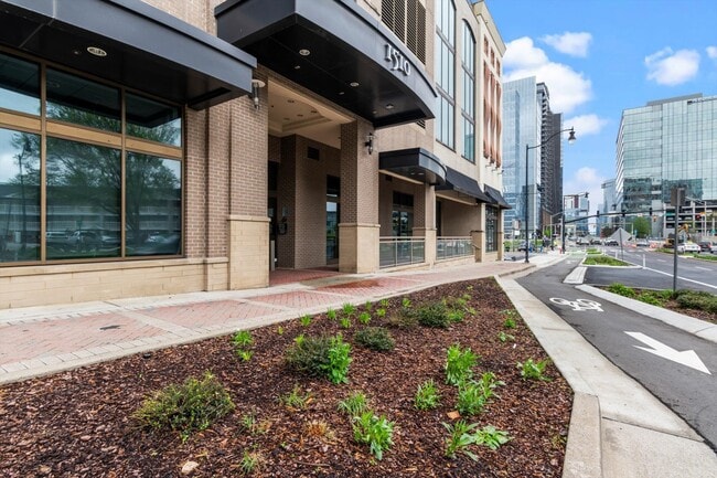 property at 1510 Demonbreun St