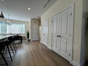 3-1275 Brookside Ave in Kelowna, BC - Building Photo - Building Photo