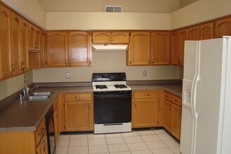 4998 Round Rock Dr in El Paso, TX - Building Photo - Building Photo