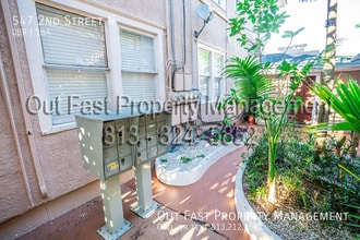 547 2nd St N in St. Petersburg, FL - Building Photo - Building Photo