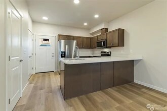 1615 Sunup Loop in Bellingham, WA - Building Photo - Building Photo