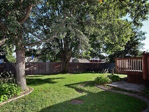 14906 Willow Creek Dr in Omaha, NE - Foto de edificio - Building Photo