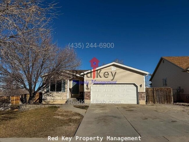 857 E 790 N in Tooele, UT - Building Photo - Building Photo
