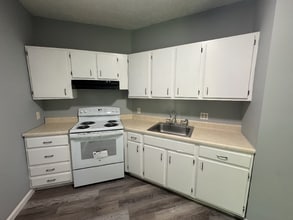 1406 Superior Ave in Pittsburgh, PA - Building Photo - Building Photo