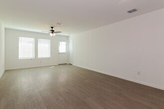 126 Arbor Hls Rd in Balch Springs, TX - Building Photo - Building Photo