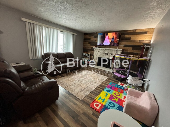 2014 Tiffany Dr in Idaho Falls, ID - Building Photo - Building Photo