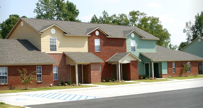 Collier Cove in Hartselle, AL - Building Photo - Primary Photo