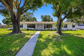 4391 Cherry St NE in St. Petersburg, FL - Building Photo - Building Photo