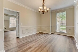 725 Palm Desert Dr in Garland, TX - Building Photo - Building Photo