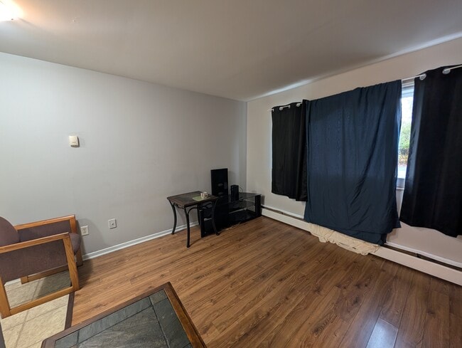 property at 44 River Rd