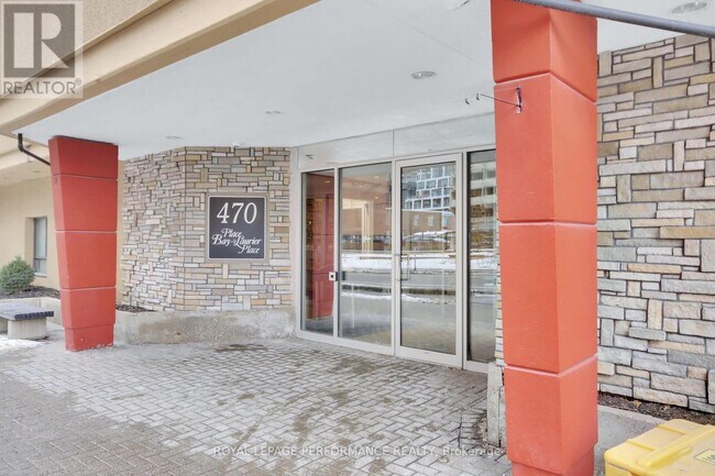 470-1470 Laurier Ave W in Ottawa, ON - Building Photo - Building Photo