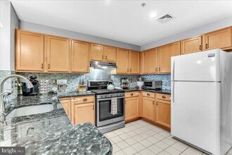401 N Front St in Philadelphia, PA - Building Photo - Building Photo