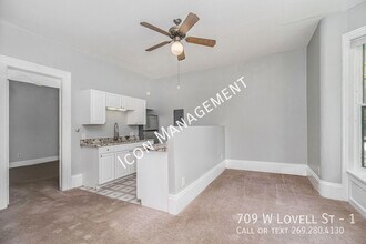 709 W Lovell St in Kalamazoo, MI - Building Photo - Building Photo