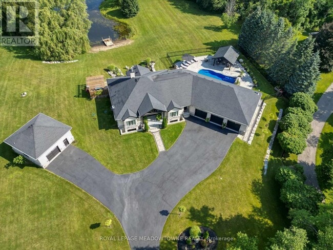 property at 6752 Concession 2