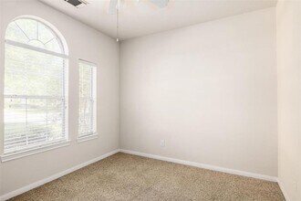 25609 Tiverton Forest Ct in Porter, TX - Building Photo - Building Photo