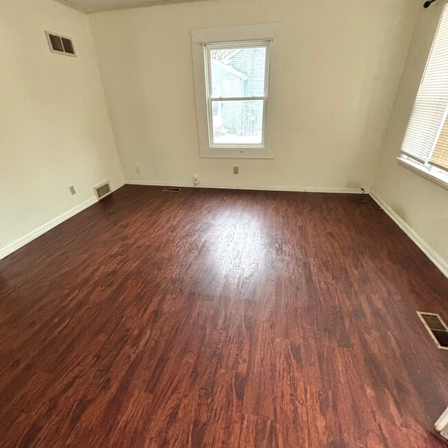 6321 Cooper Rd in Lansing, MI - Building Photo - Building Photo