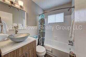 943 Greenwood Ave NE-Unit -7 in Atlanta, GA - Building Photo - Building Photo