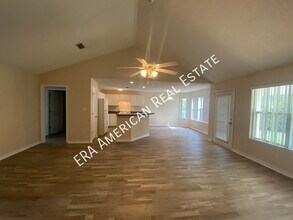 6909 Leisure St in Navarre, FL - Building Photo - Building Photo