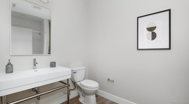 property at 9 Hudson W Dr