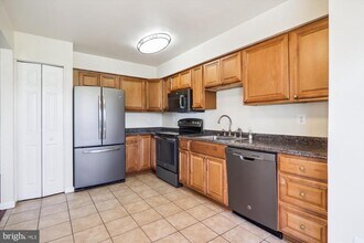 13164 Musicmaster Dr in Silver Spring, MD - Building Photo - Building Photo