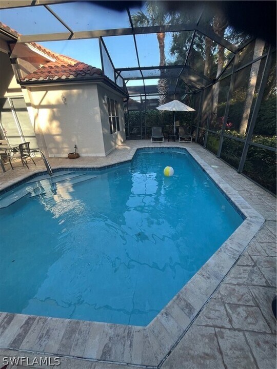 8824 Ventura Way in Naples, FL - Building Photo