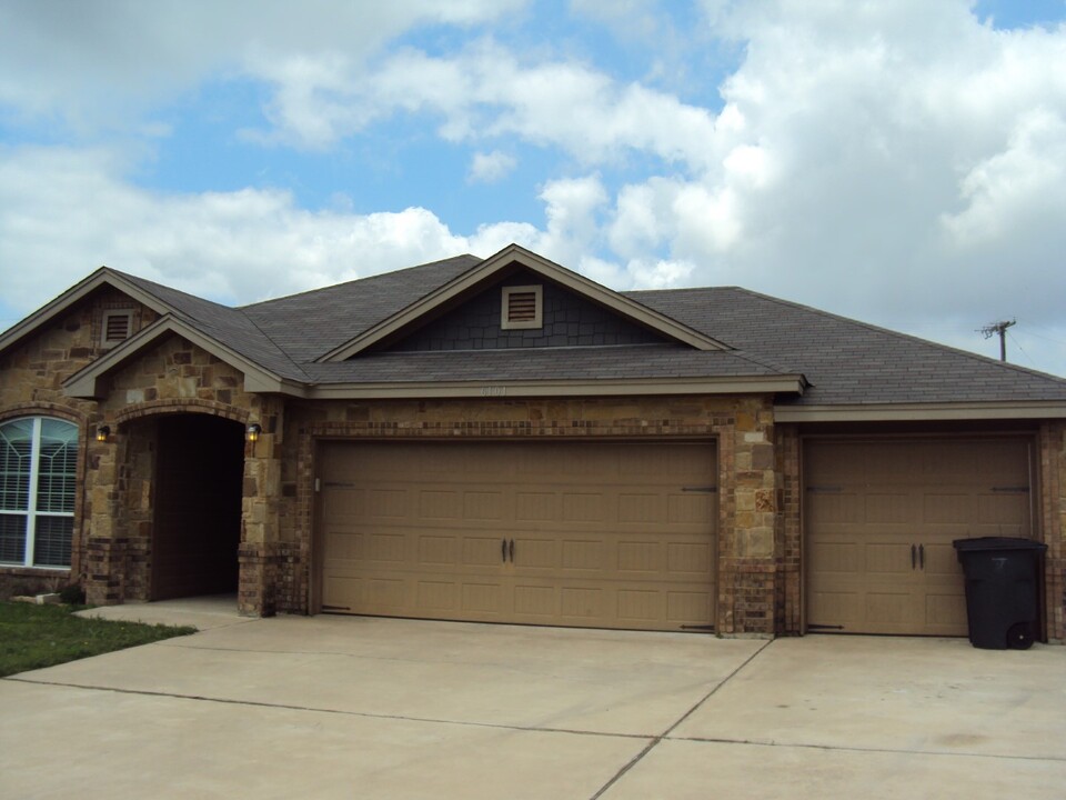 6101 Brushy Creek Dr in Killeen, TX - Building Photo