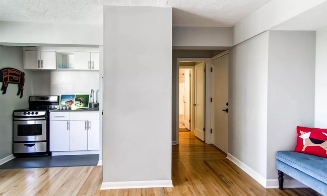 Westover Tower in Portland, OR - Building Photo - Interior Photo