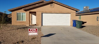 4488 S Desert Willow Wy in Yuma, AZ - Building Photo