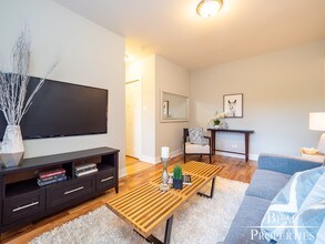 908 W George St-Unit -1 in Chicago, IL - Building Photo - Building Photo