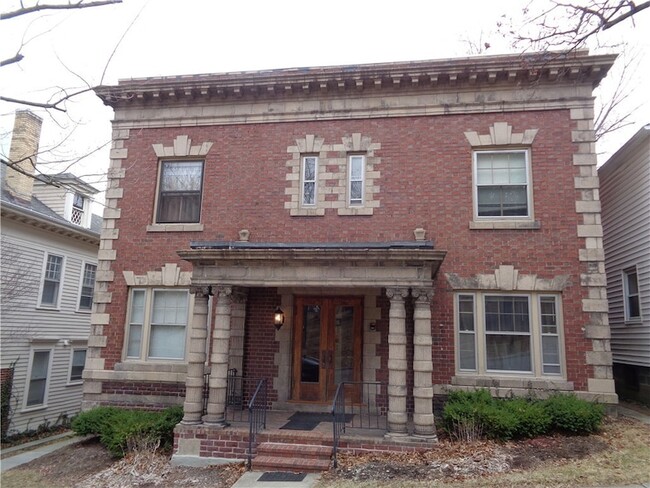 166 Pine St in Corning, NY - Building Photo - Building Photo