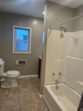 21 S Loveland Ave in Kingston, PA - Foto de edificio - Building Photo