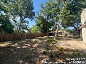 12206 Madrigal St in San Antonio, TX - Building Photo - Building Photo